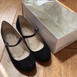 Girls dress shoes size 4