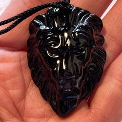 BLACK  GLASS LION HEAD PENDANT Adjustable Cord NECKLACE