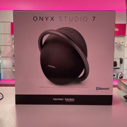 Onyx Studio 7 Bluetooth Speaker