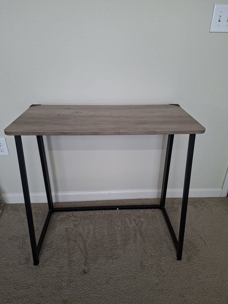 Folding Table -15$