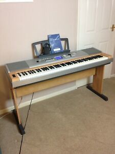 Yamaha DGX 630 Piano Keyboard+Seat+Homestand+PortableStand+Yamaha cd kit+pedal+ac adapter