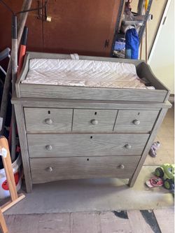 Changing table dresser