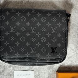 Lv Bag Official 2022  With Original Receipt *