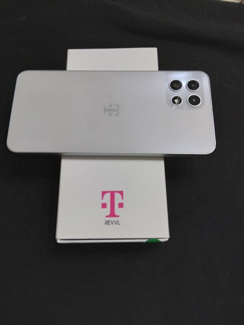 BRAND NEW REVVL 7 5G (METRO PCS)