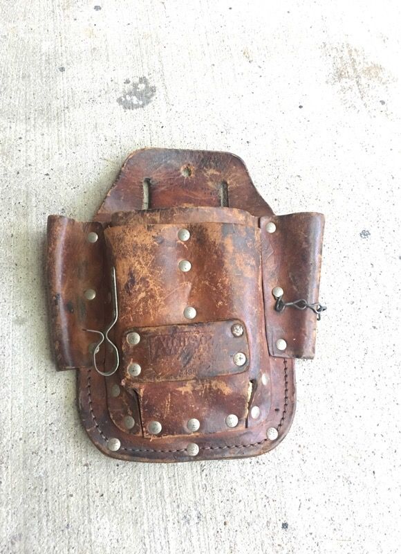 Tool pouch ATCHISON leather A438
