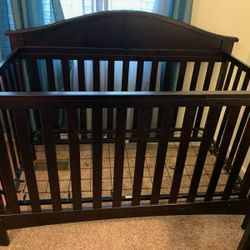 Convertible Baby Crib