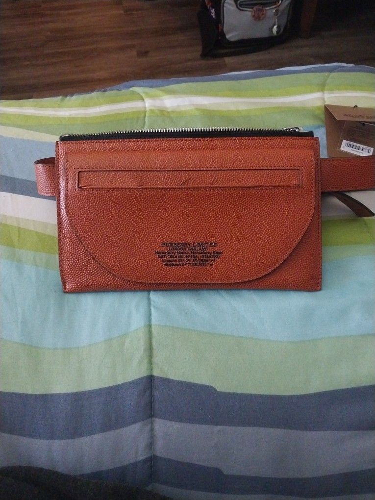 Burberry Olympia Pouch 