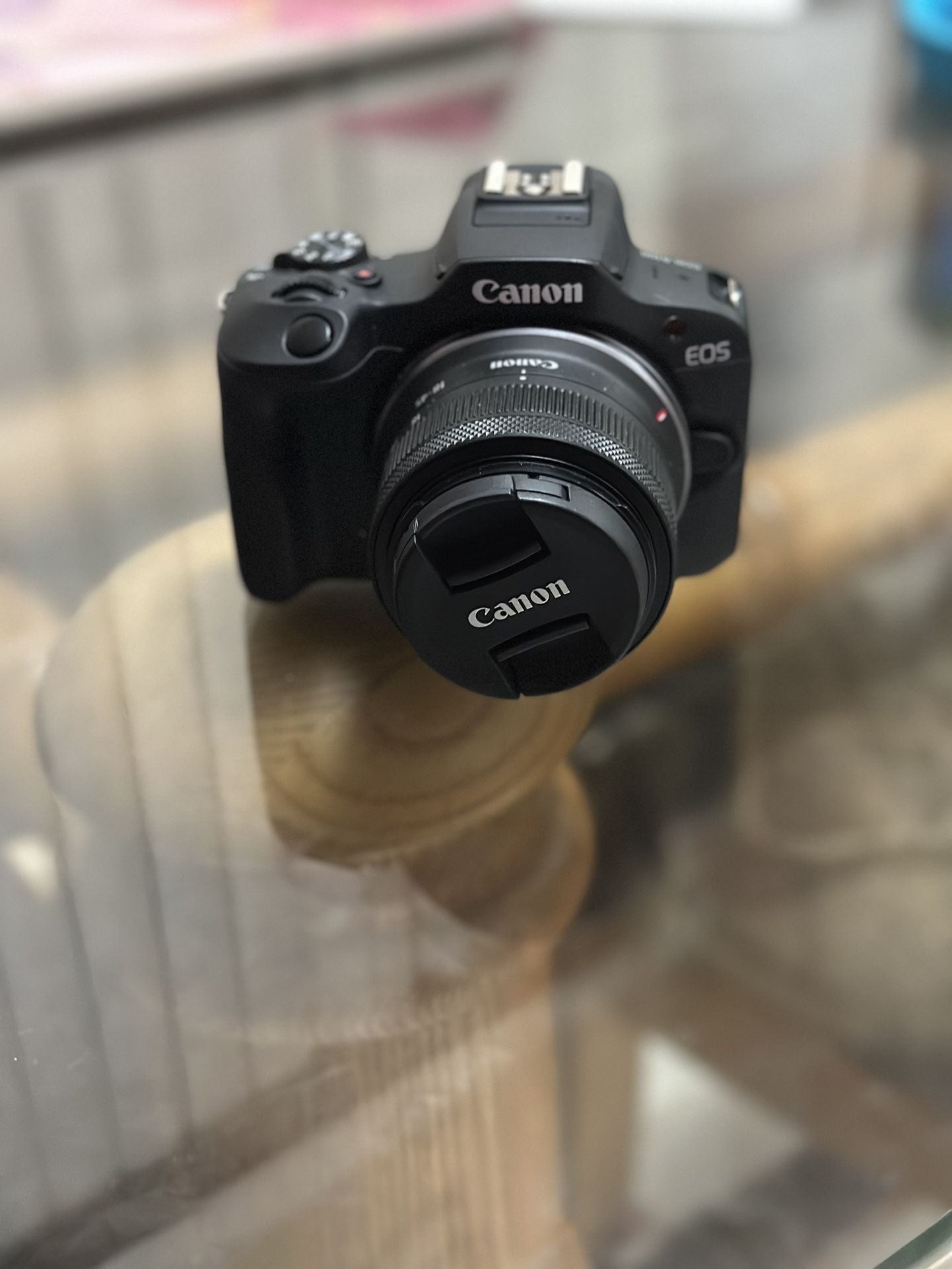 Canon EosR100