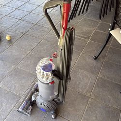 Dyson ball  animal pro upright /purple