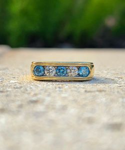 14K Gold 1 Ctw Diamond Vintage Ring (Jewelry Box Included)