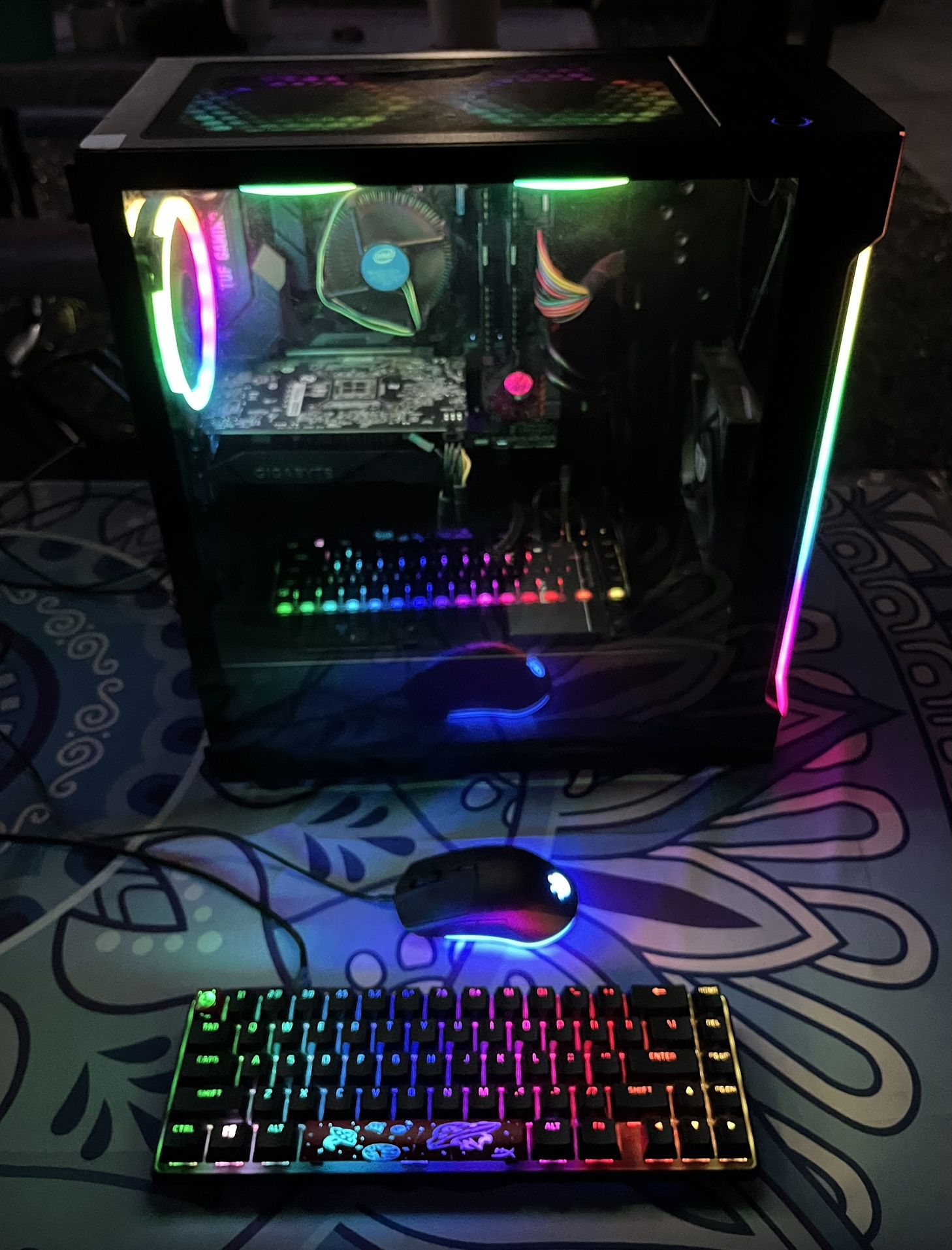 Gaming PC Setup – i7 / GTX 1650 / 32GB RAM / SSD / RGB / Keyboard & Mouse 🔥 700$ OBO