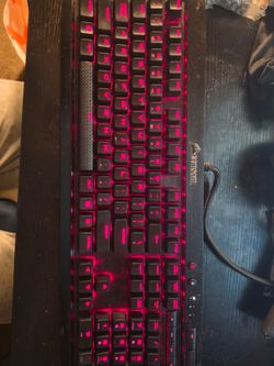 Corsair K70 Mechanical Gaming Keyboard – Red Backlit