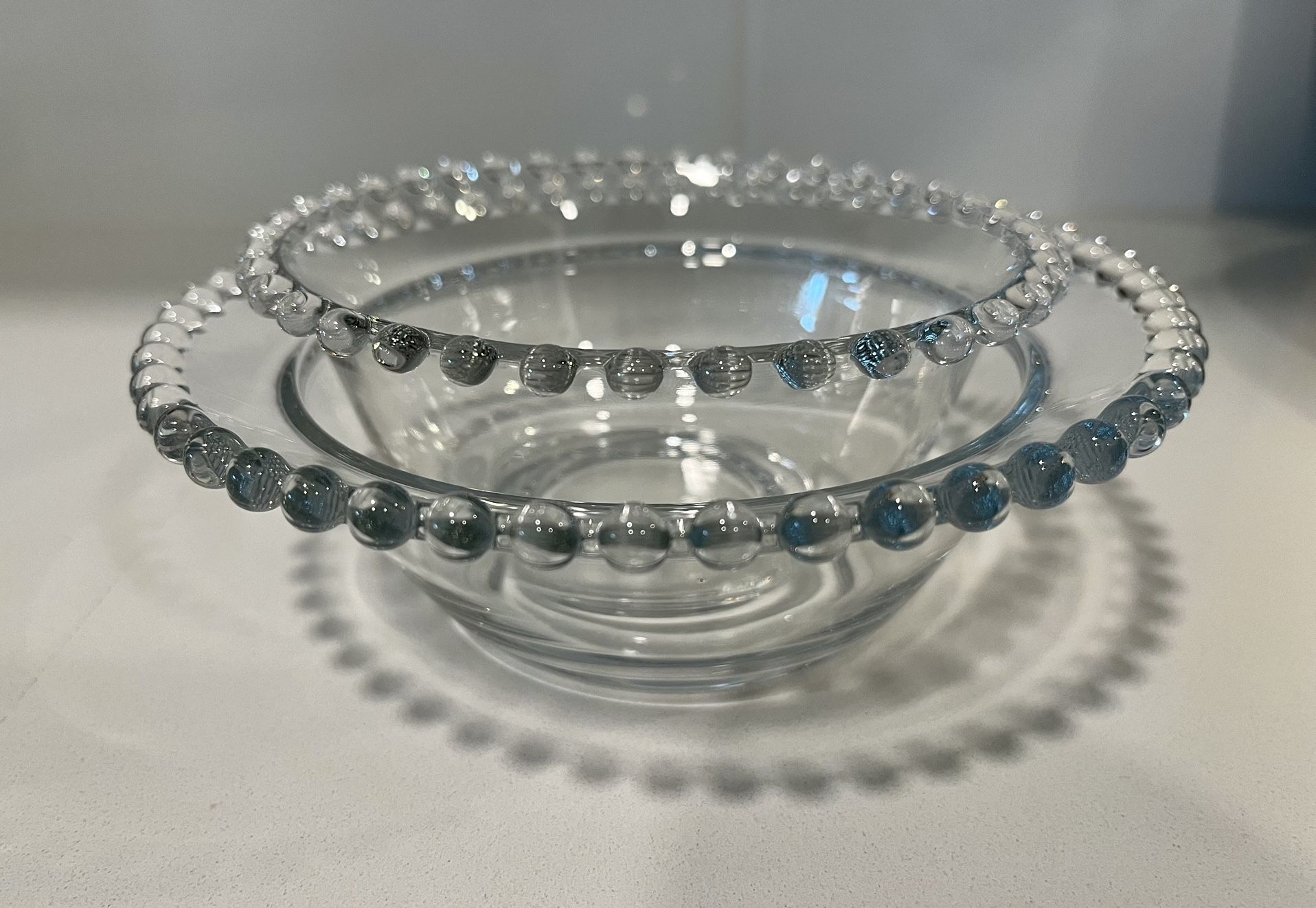 Glass Bowls With Round Detail