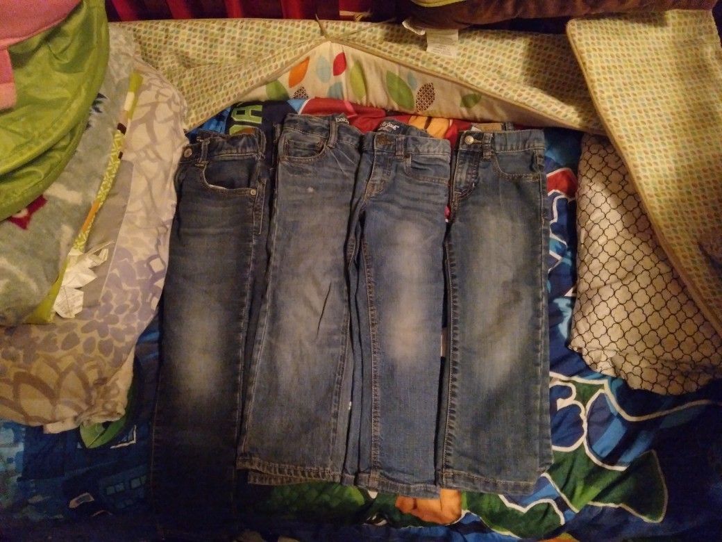 Toddler Size 4( GAP, CAT &JACK, CHILDREN'S PLACE) ALL FOR $10