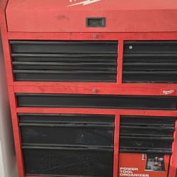 Milwaukee 46 Inch Tool Box 