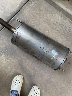 Toyota Tacoma Muffler/ Mofle