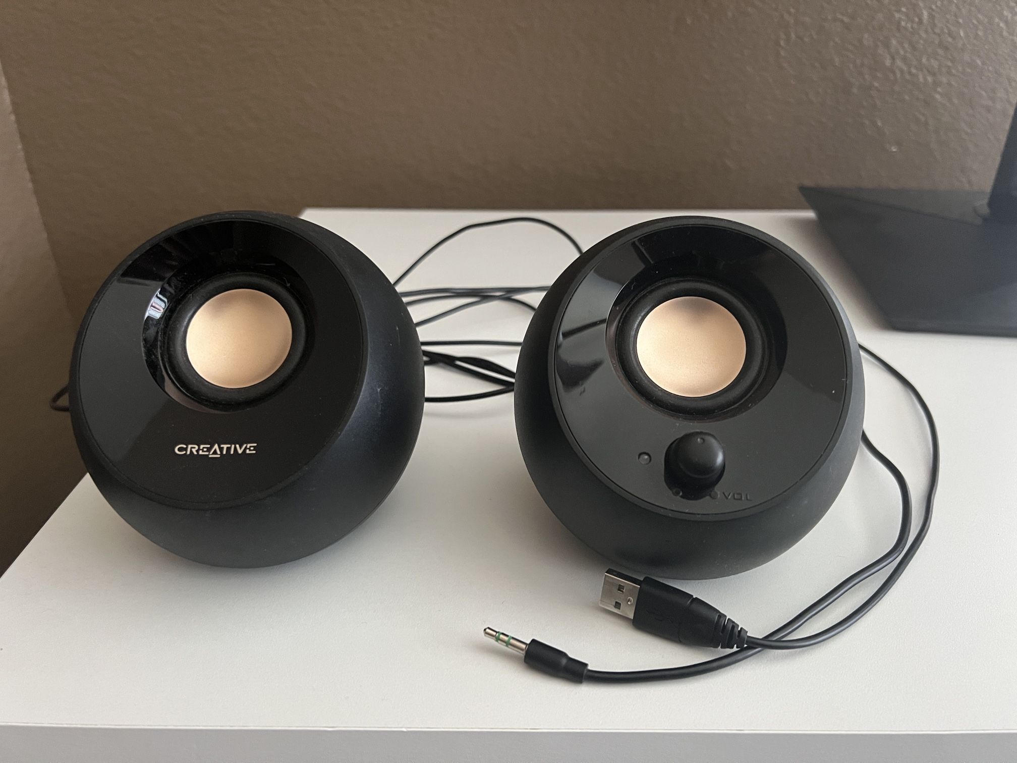 Creative Speakers Black