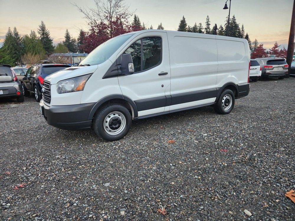2017 Ford Transit-150