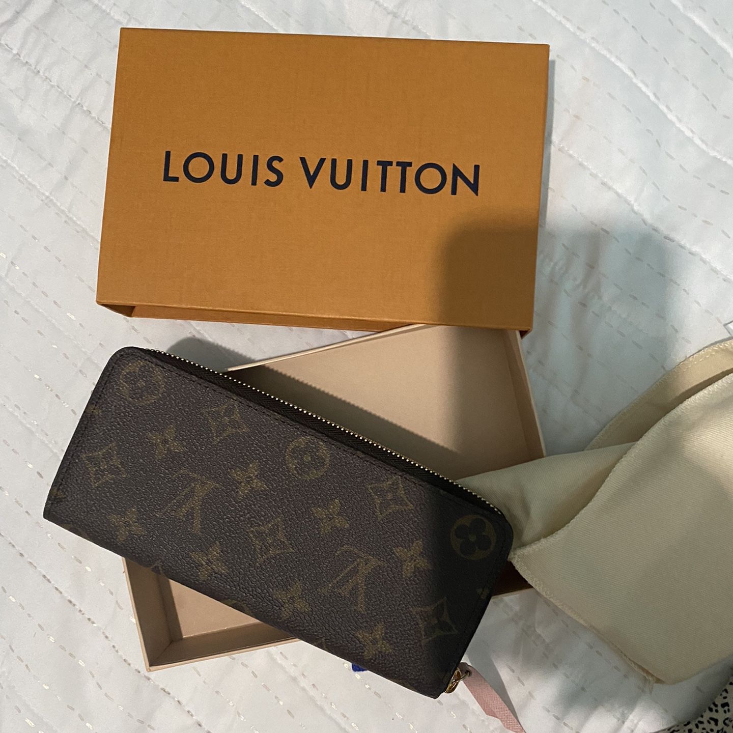 Designer Louis Vuitton Wallet New With Box for Sale in Columbia