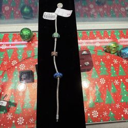 Pandora Bracelet With 3 Charms 
