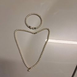14k Gold women pearl necklace 