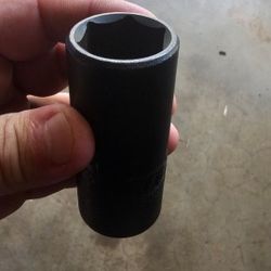 1 1/2 Inch Pittsburgh Socket