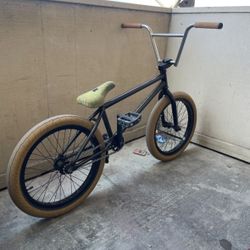 If You’ve Seen These Send Me a Message  