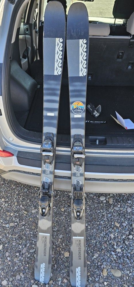 Skis