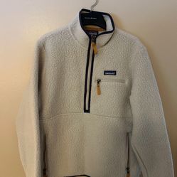 Patagonia zip up sweatshirt 
