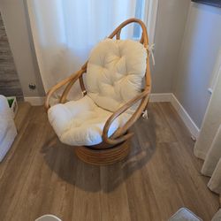 Vintage Solid Rattan Swing Lounge Chair – Excellent Condition