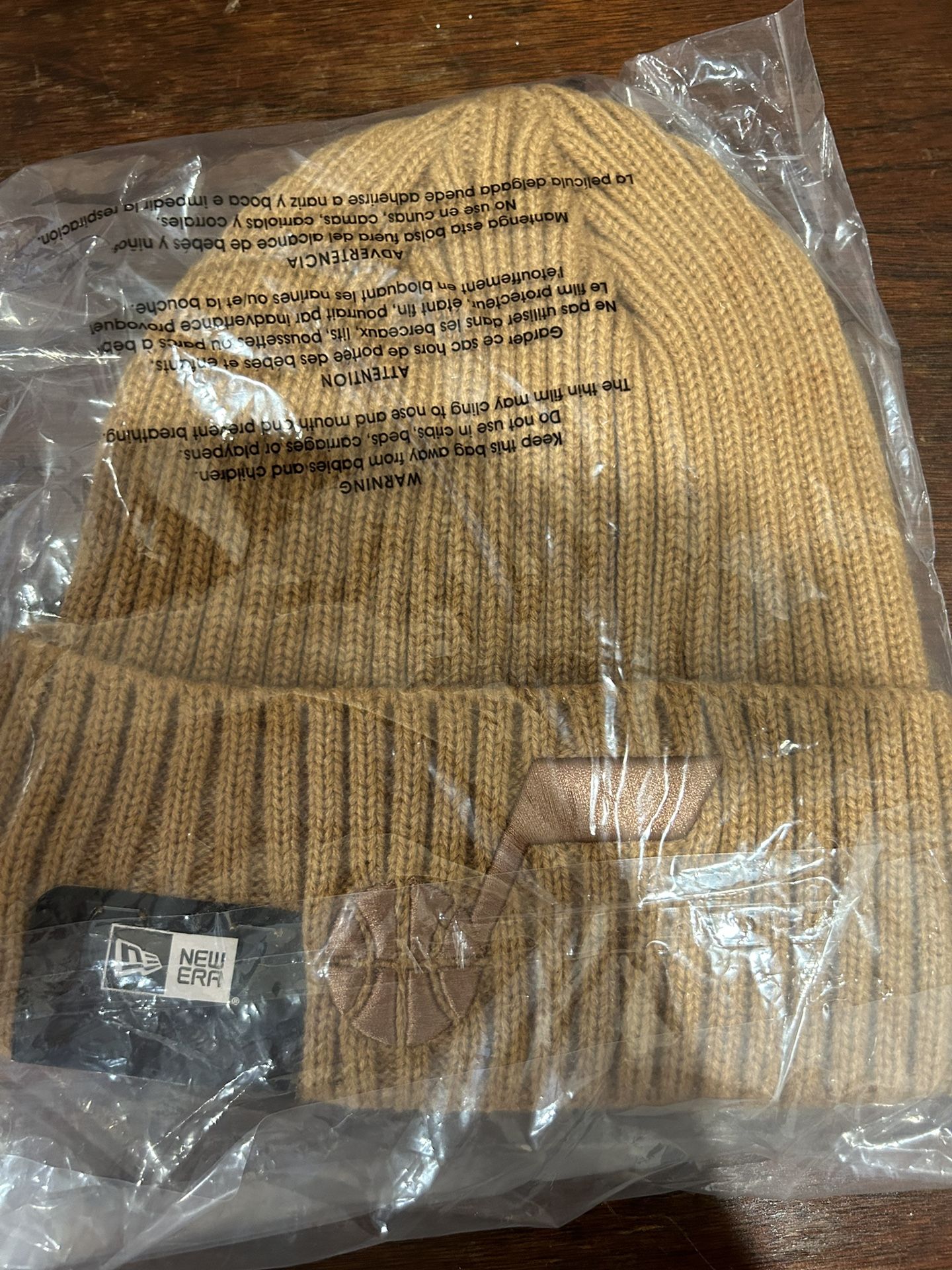 NEW Ski CAP - SPORTS TEAM