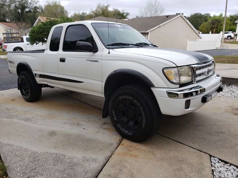 1999 Toyota Tacoma