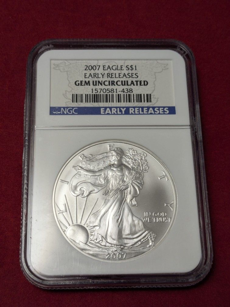 2007 American Silver Eagle π¦
1oz. Silver .999 ~ NGC Gem Unc. ER