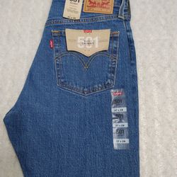 Levi's Skinny Jeans. New With Tags. Size 27x28 women's jeans. Authentic