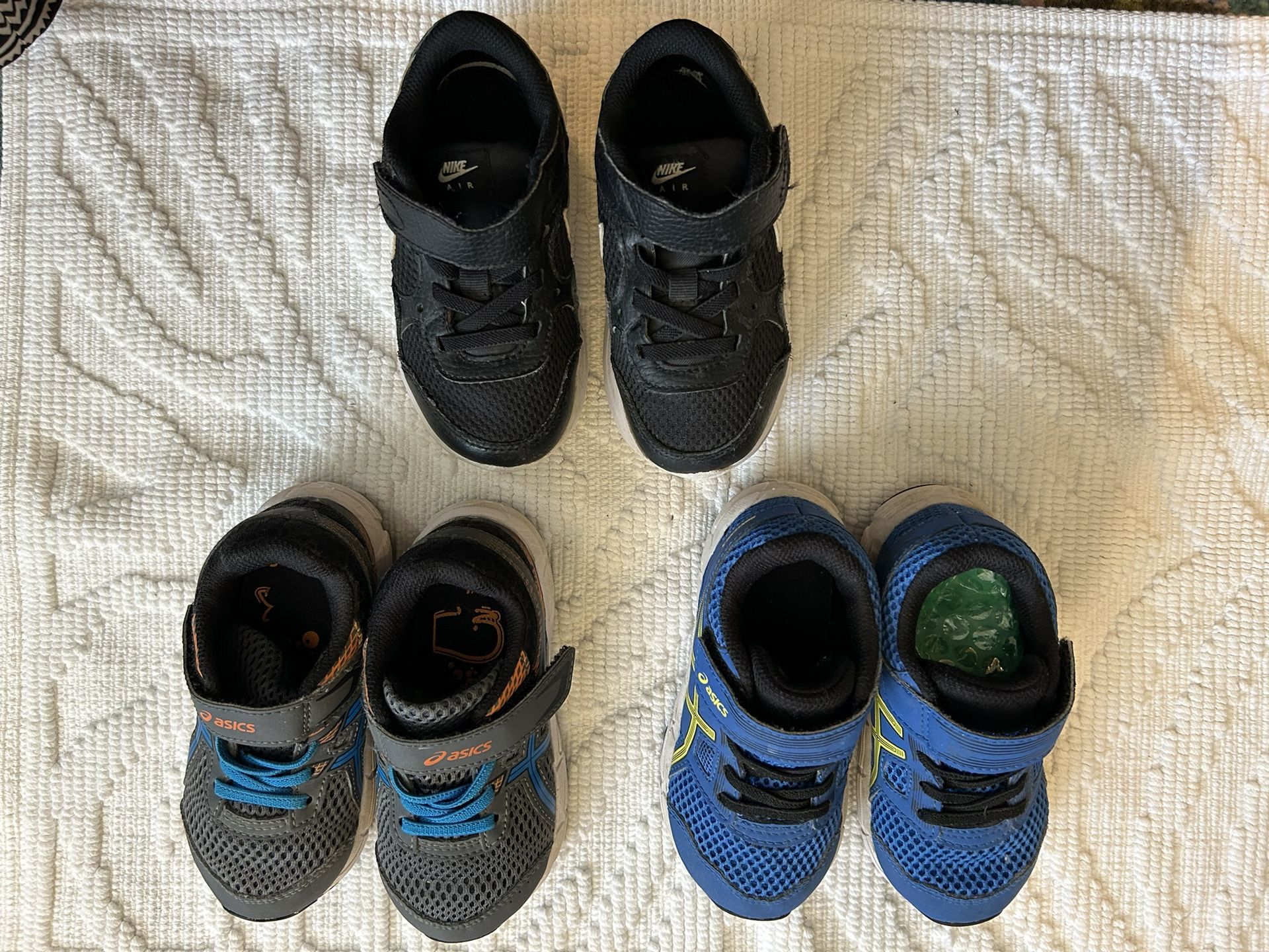 Bundle Sale: 3 Pairs Of Little Kids Sneakers Size K8