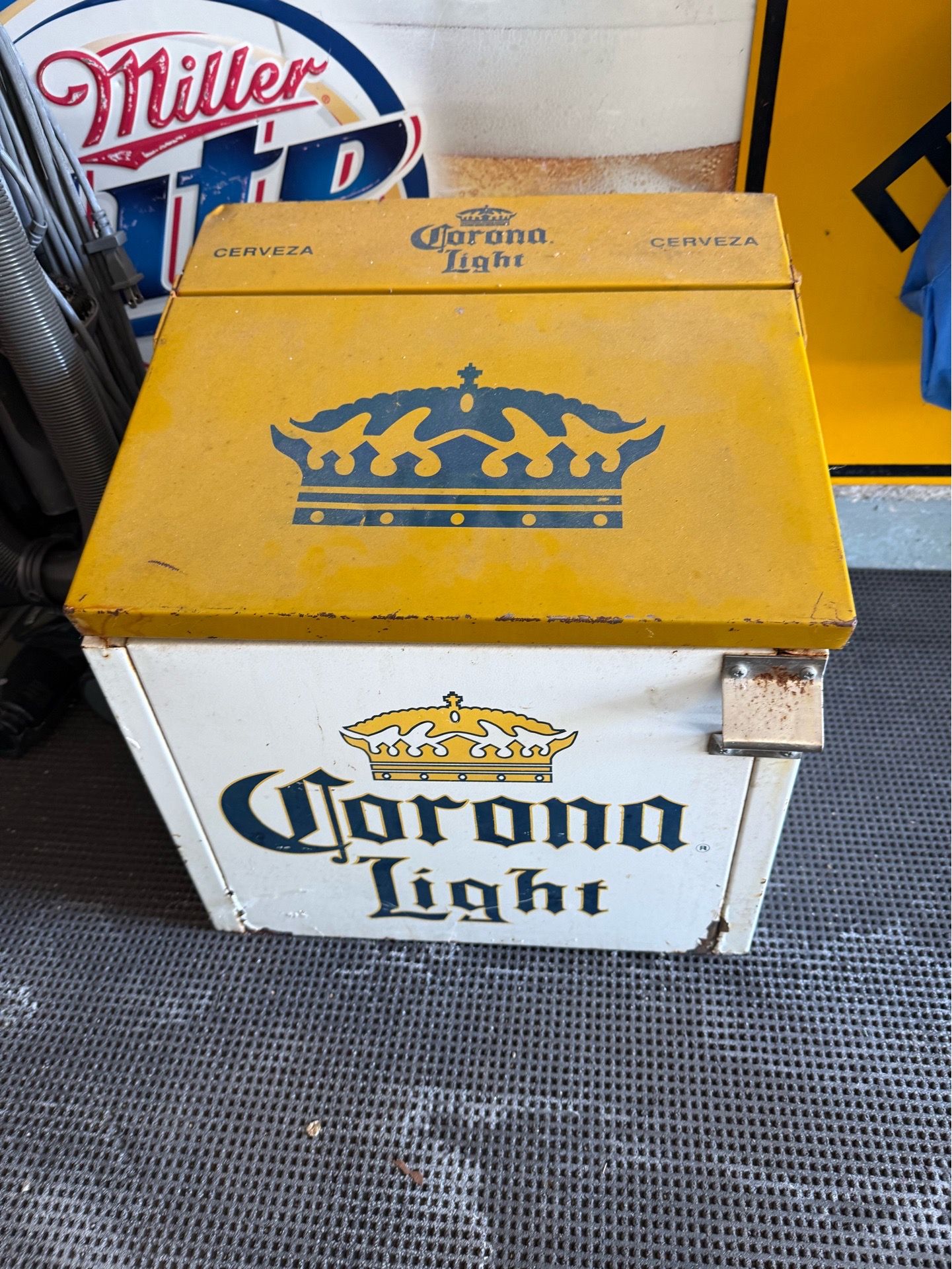 Vintage Corona Extra Cooler