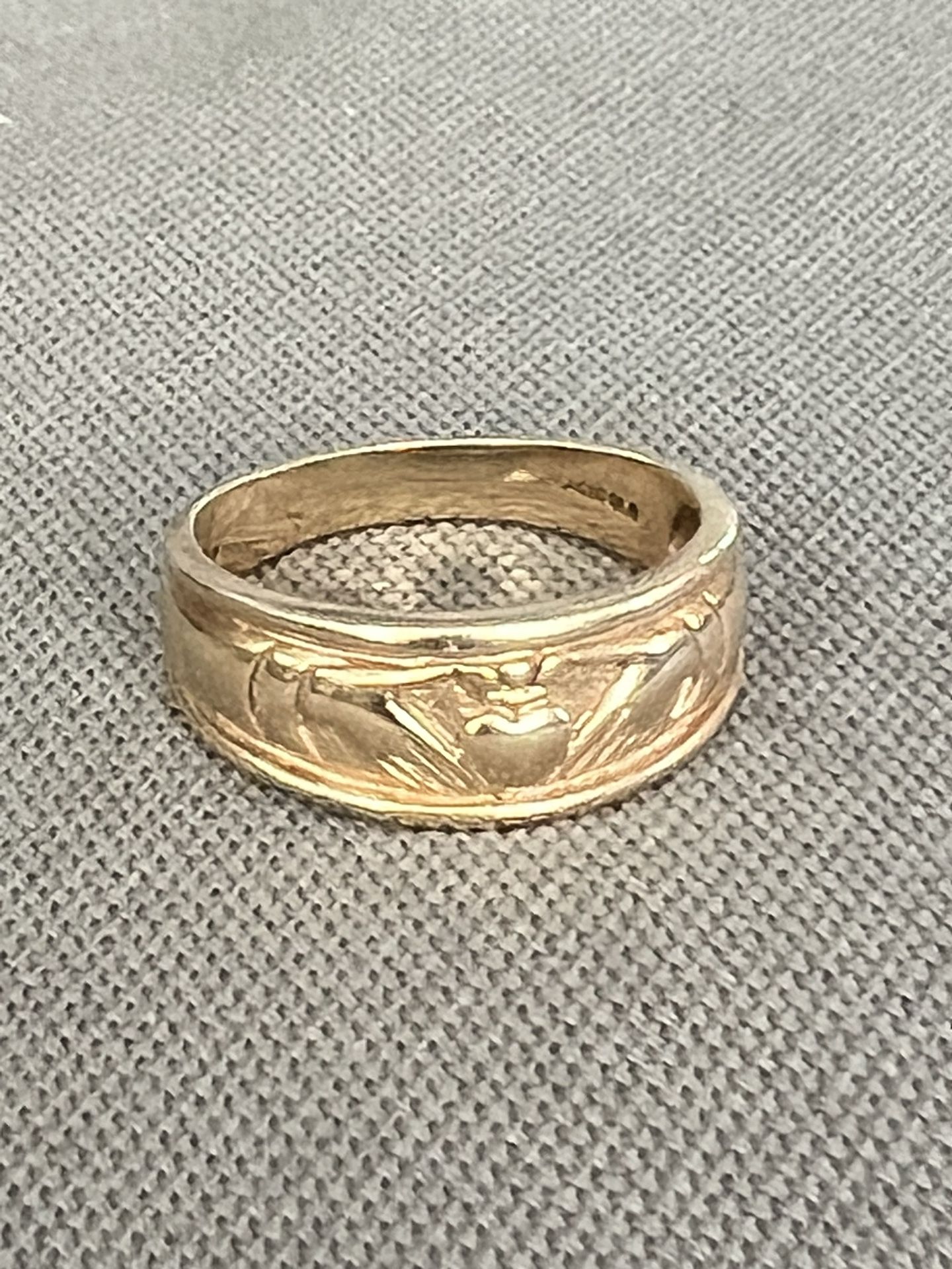 Celtic Style Wedding Band. Men’s Size 11-12. 14k Yellow Gold
