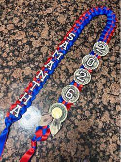 Money grad leis