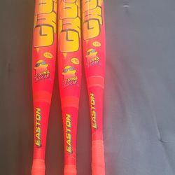 EASTON GHOST FASTPITCH SOFTBALL