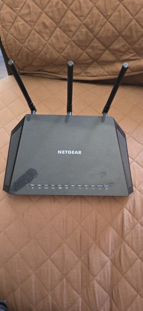 Netgear Nighthawk WiFi Router