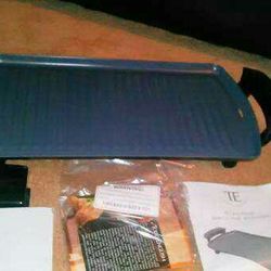 Indoor Grill (Electric grilling station by Todd English!) BRAND NEW! 