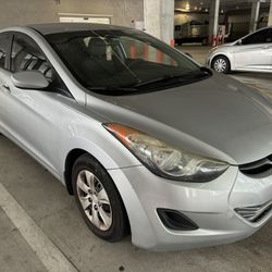 2012 Hyundai Elantra