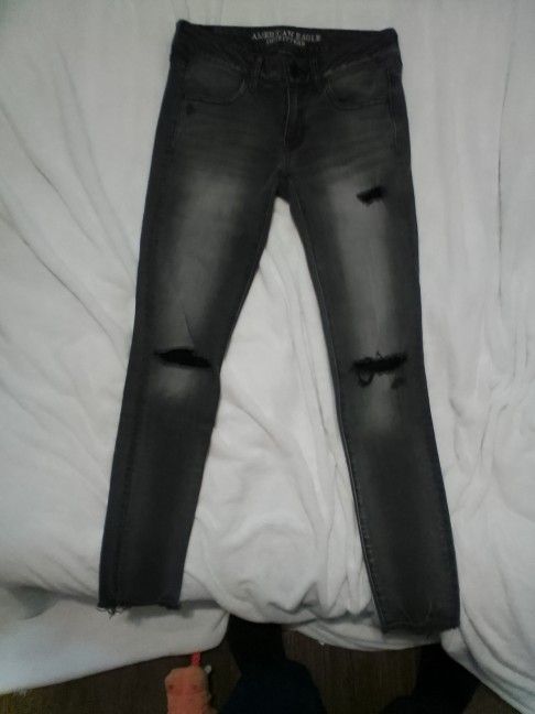 Womans American Eagle Jeans Size 6