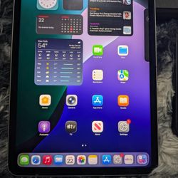 iPad Pro 11"