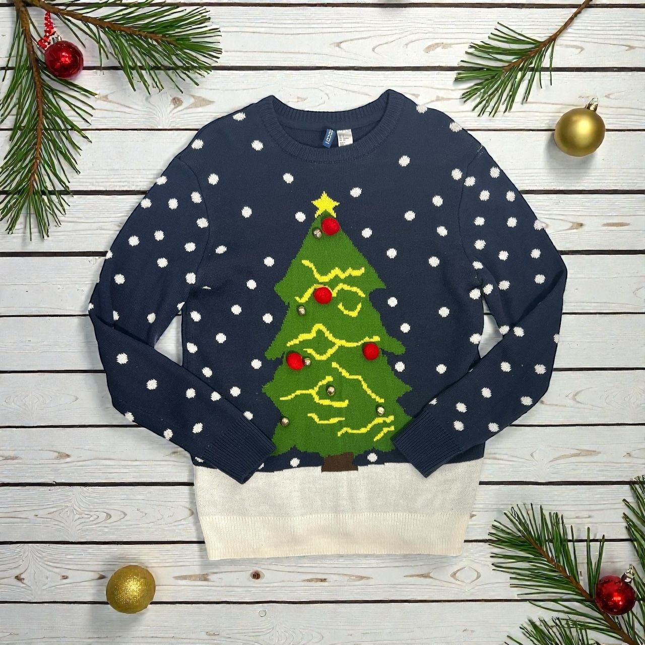 🎄 H&M Divided Christmas Tree Sweater (Women’s S) 🎄