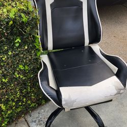 Gaming chair