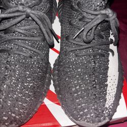 Yeezy Boost 350 V2 Oreos