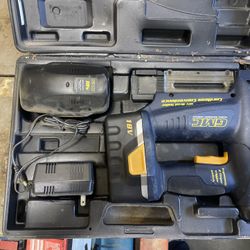 GMC Global Machinery Company [SN4UL] 1 1/4 Inch Brad Nailer 18v Cordless