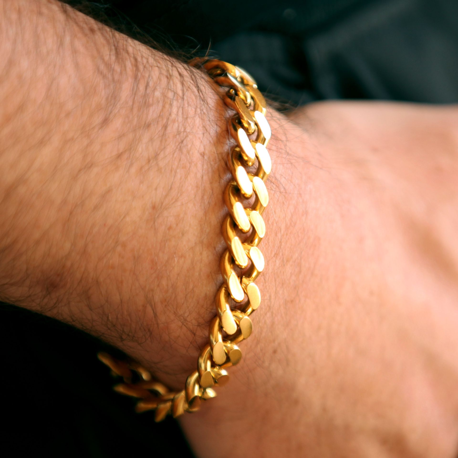 18K Gold Cuban Link Chain Bracelet 10mm 8”
