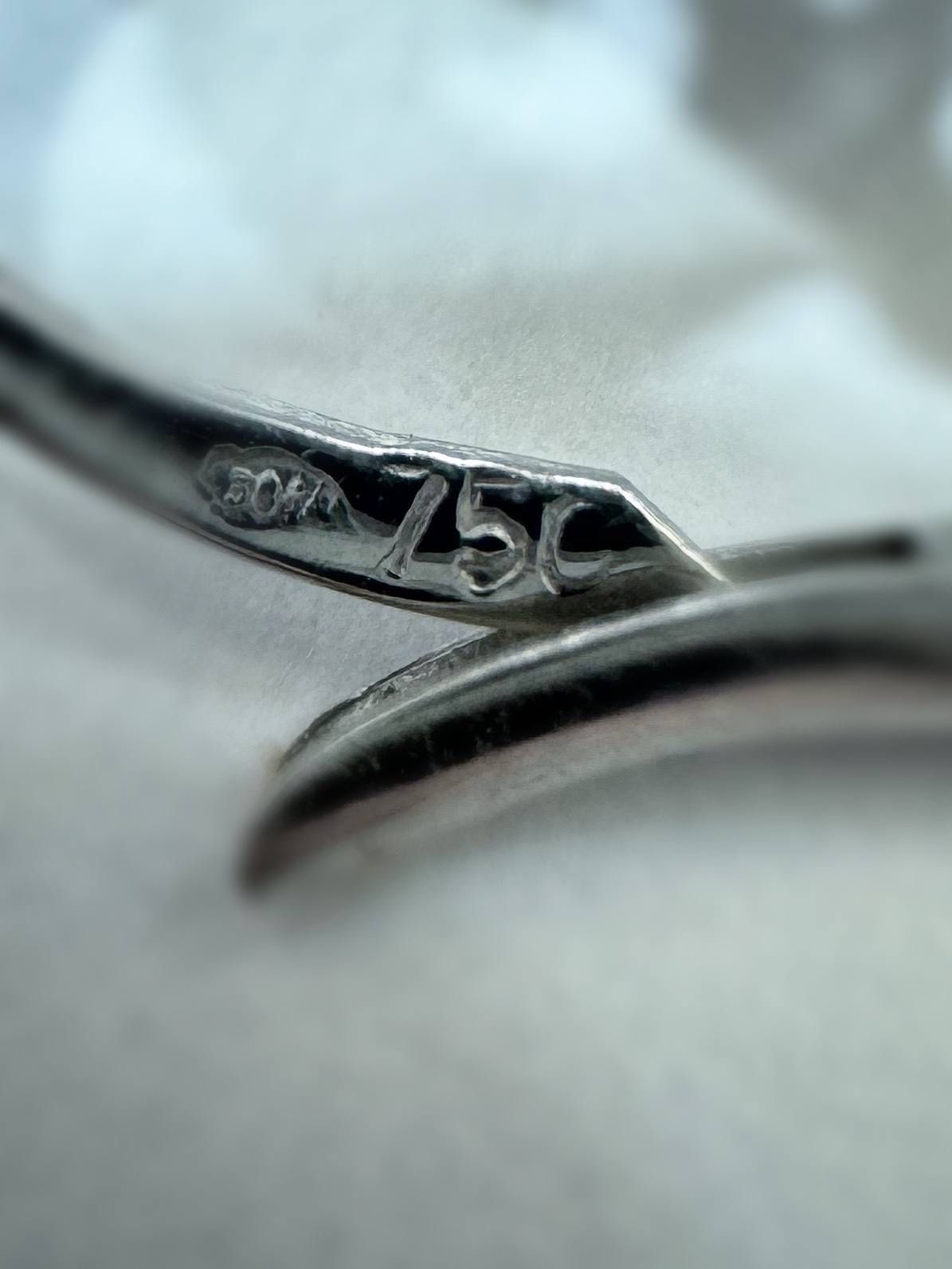 Vintage Art Deco 18k white gold 0.3CTW natural diamond filigree style earrings